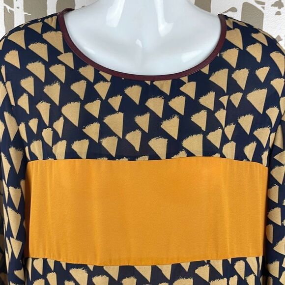 THML Abstract Geometric Printed Faux Leather Trim Blouse L - Picture 6 of 8